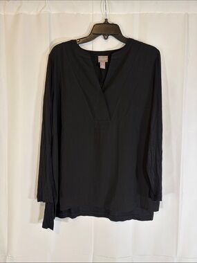 Chico's Black V-Neck Long Sleeve Top